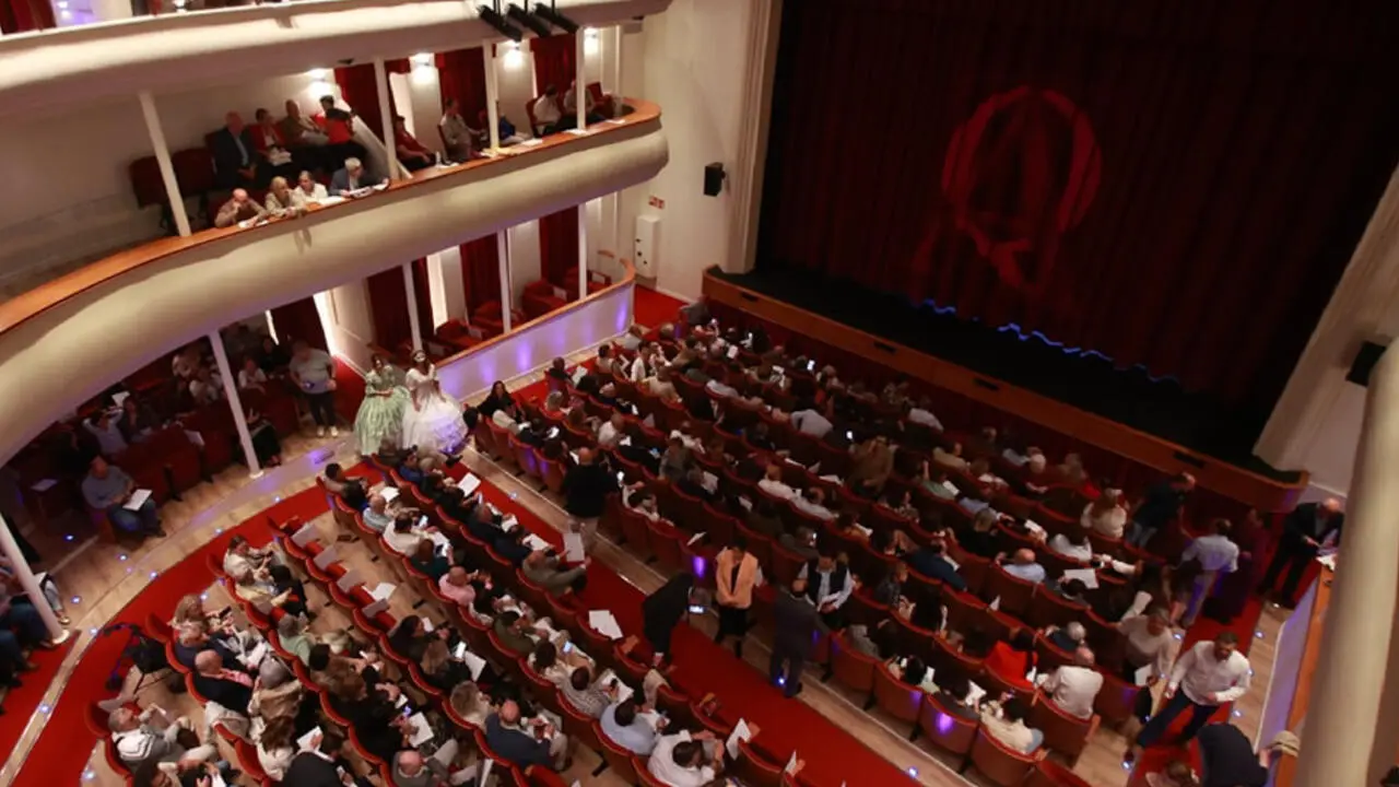 Teatro &Aacute;lvarez Quintero de Osuna. // Archivo
