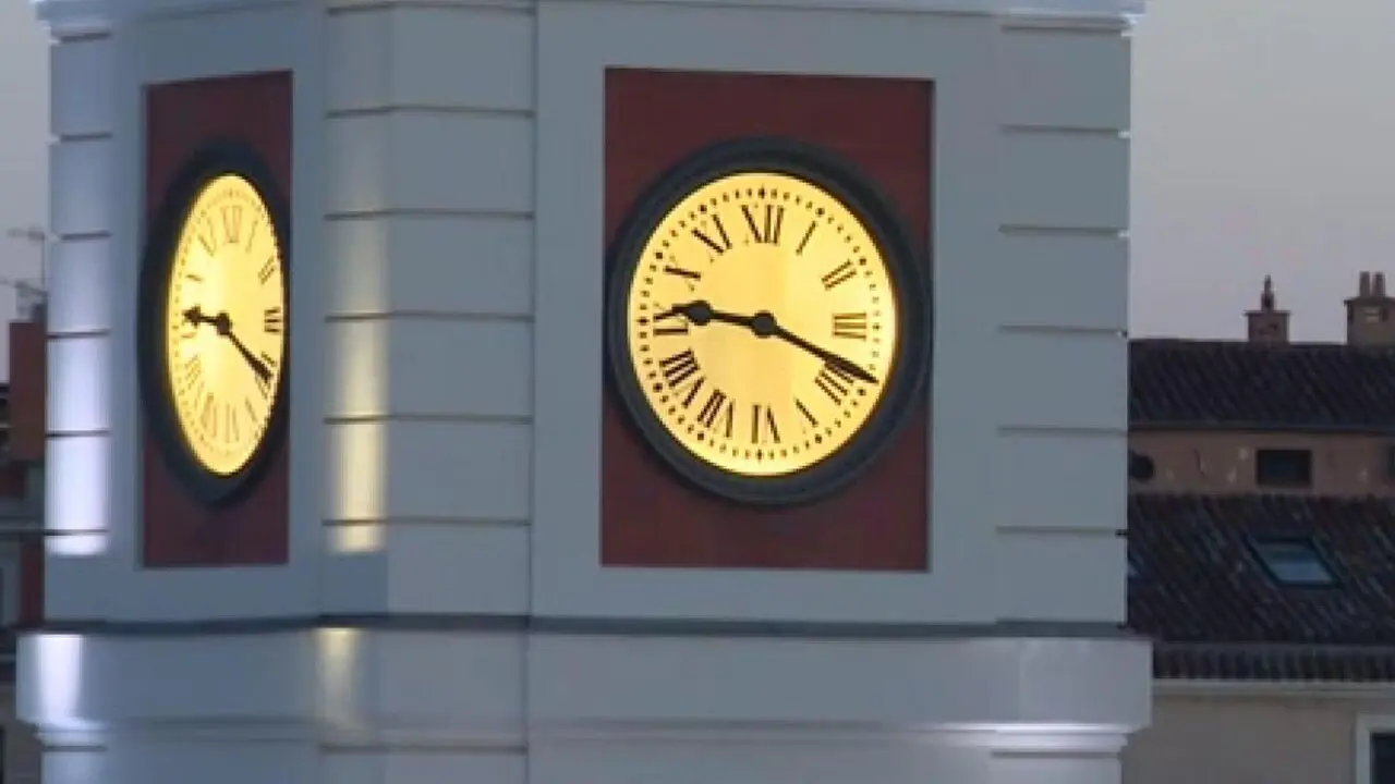Reloj Puerta del Sol Madrid.
