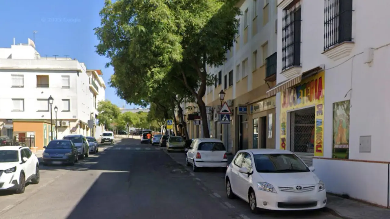 Calle Rodrigo de Triana de Carmona donde se ha repartido el primer premio // Google Earth