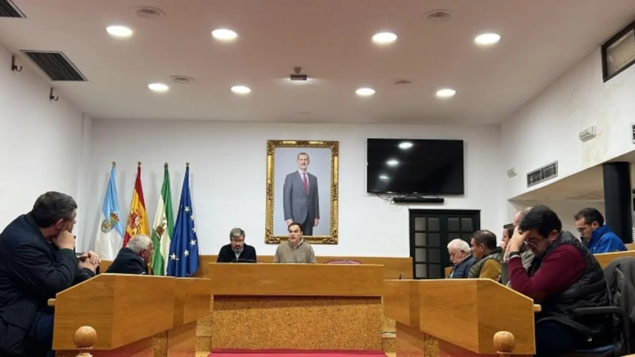 Reuni&oacute;n del alcalde de Lebrija con el sector agrario.