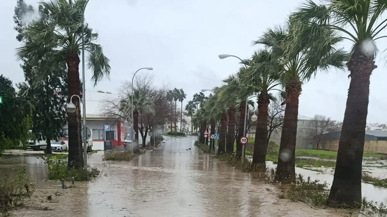 Lluvia en Mor&oacute;n. Imagen archivo del Ayuntamiento.