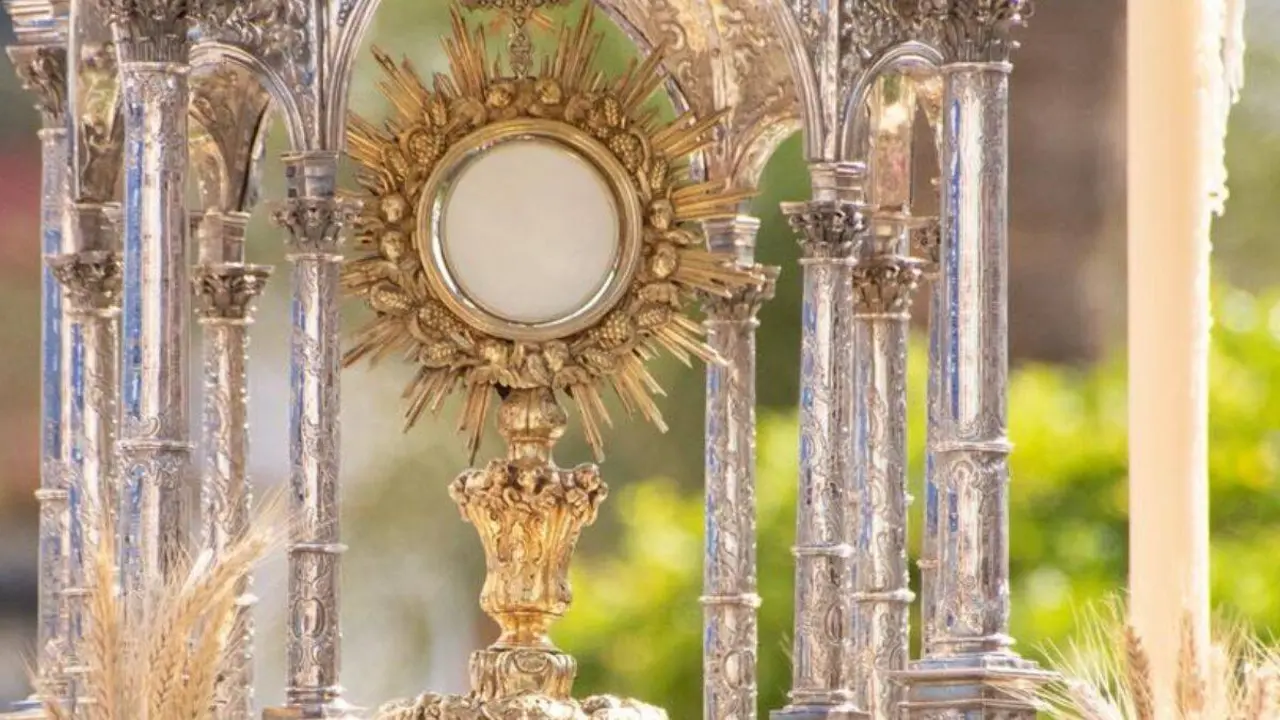 Detalle de la Custodia del Corpus de Arahal / Fernando Gallardo