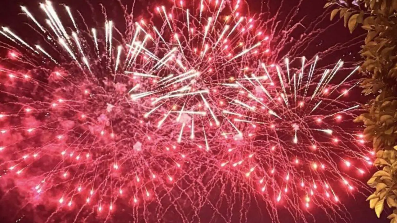 Fuegos artificiales en Guillena. Imagen de archivo.