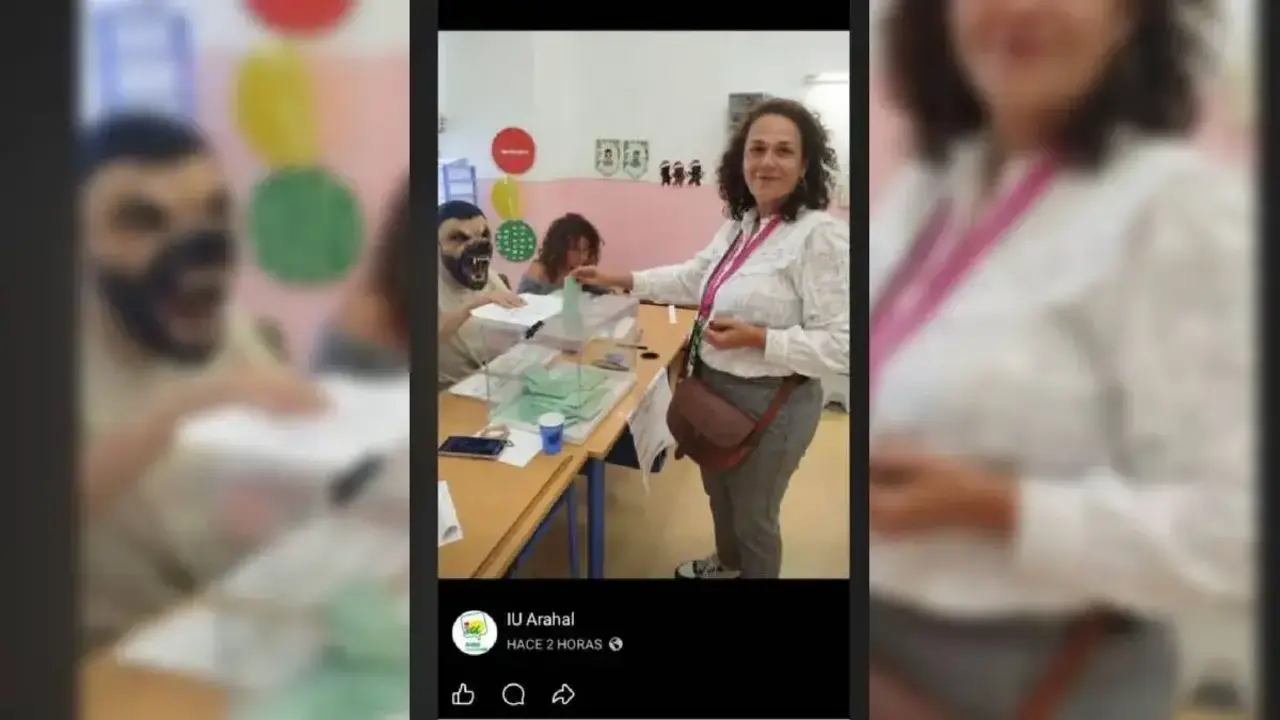 Imagen de la caricatura difundida en redes sociales por Izquierda Unida y posteriormente retirada, que ha generado la pol&eacute;mica pol&iacute;tica en Arahal al incluir una representaci&oacute;n del presidente de mesa electoral con rasgos distorsionados, seg&uacute;n denuncia el Partido Popular.
