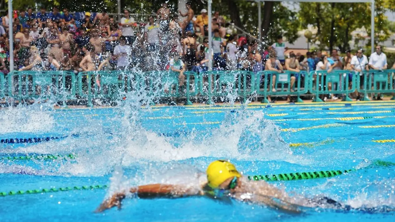 La nataci&oacute;n vuelve a citarse en Mairena con 527 deportistas y varias plusmarcas del trofeo.