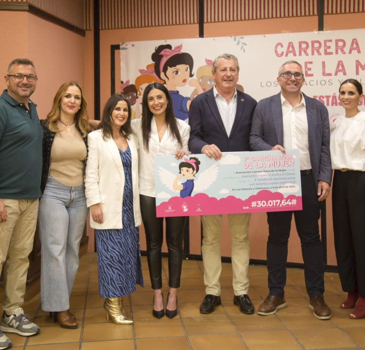 Entrega cheque recaudación 7ª Carrera Rosa de la Mujer de Los Palacios y Vfca. (5)